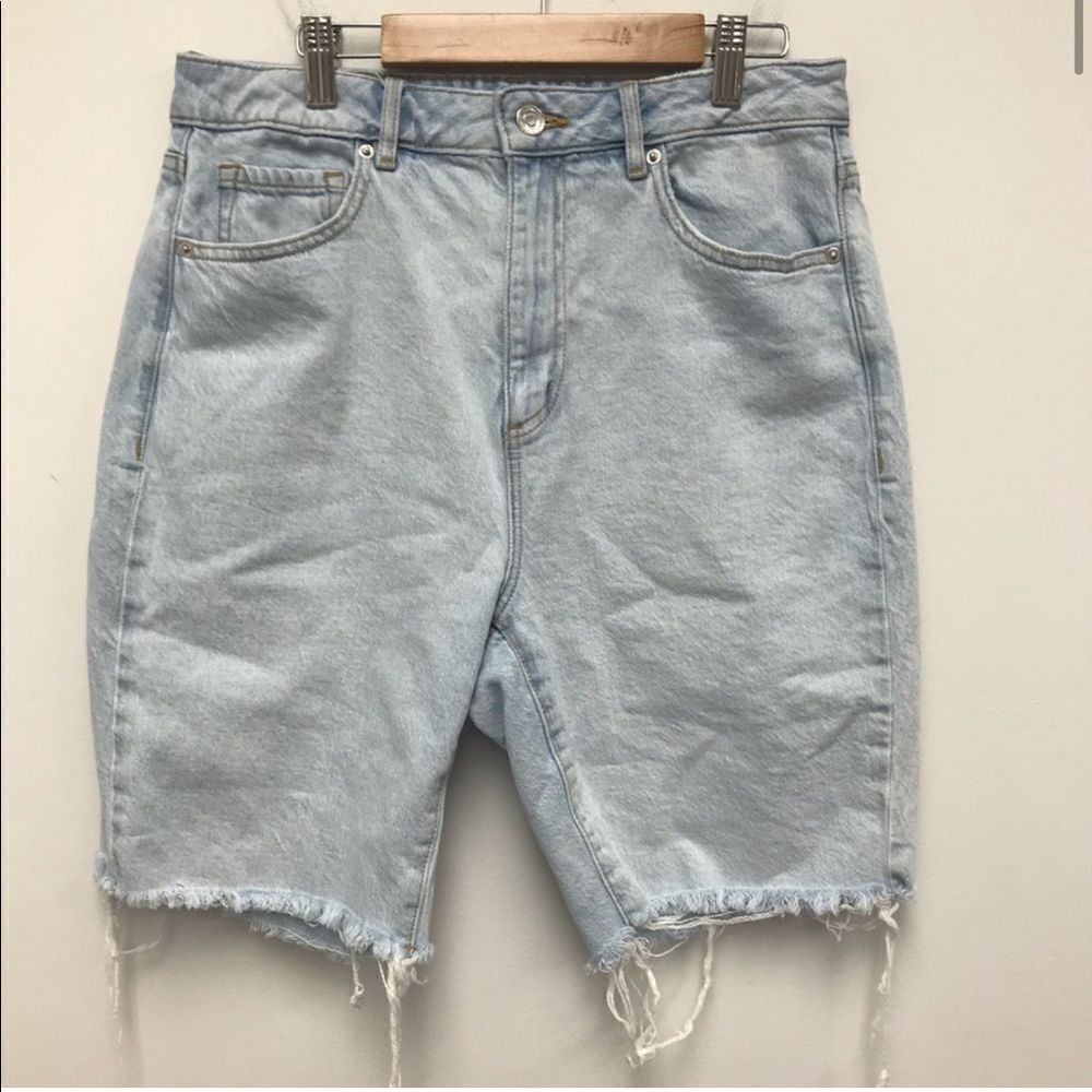 Dynamite Bermuda Shorts - Picture 2 of 5